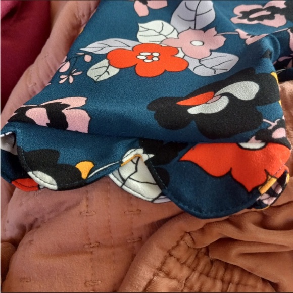 Victoria Beckham for Target Navy Floral Blouse Size XS. Excellent Condition. - Picture 10 of 10